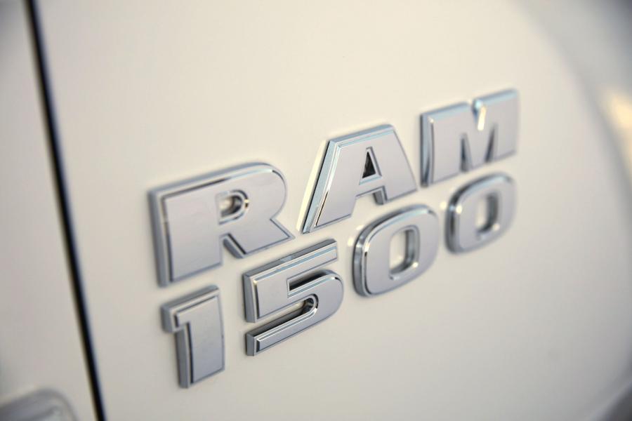 Логотип Ram 1500 Express Quad Cab (DS) 2018 года  (AU) (фото 11 из 28)